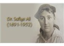 İlk kadın doktor, Safiye Ali