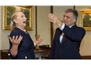 Clinton'a "Kızım bak git!" dedim, tınlamadı geldi.. Bakın neler olmuş?