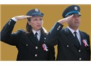 Polislerin de çığlıkları var!