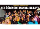 İzmir'in Seferihisar Belediyesi okullarda mandalina suyu dağıtmaya başlamış...