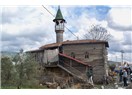 Edremit'deki 84 yıllık ahşap camiye yer aranıyor