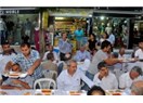 Mersin Akdeniz Belediyesi’nden, yurttaşlara iftar yemeği…