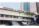 Hükümet ile Anayasa Mahkemesi'nin bilek güreşi! HSYK Yasası'nın bazı maddeleri iptal!