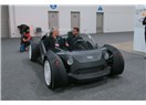 3 boyutlu yazıcı ile yazılmış arabalar (2015 Detroit Autoshow)