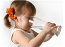 Çocuklar günde ne kadar su içmeli?