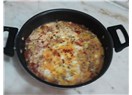 Domatesli yağda yumurta