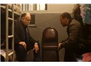 İçerde / Sarp, nihayet kebapçı Celal'i hapishanede köşeye sıkıştırdı!
