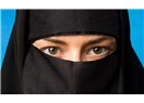 Suudi Arabistan Kadınlara Örtünme Serbestliğini Neden Veriyor?