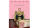 "Abla" Üç Film İzler: Serseri Mayınlar, DVD'den Lars and the Real Girl ve Suretler