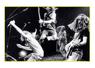 Pearl Jam ile kollar yeniden "V"