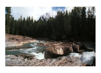 Rocky Dağları'nda masalsı bir kasabada zirvelere ulaşmak