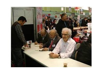 7.Bursa Kitap Fuarından izlenimlerim ve Mustafa Balbay imzaları