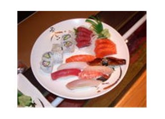 Japon Mutfağının göz bebeği : Suşi