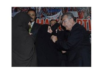 Deniz Baykal tehlikeli oyun oynuyor