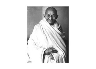 "Satyagraha"  Gandhi’nin Ruhu