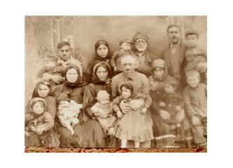 Eski bir fotoğraf kadar yakın, bir cinayet fotoğrafı kadar uzak