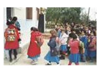 Okullar açıldı bugün... Hem sevindik, hem üzüldük...