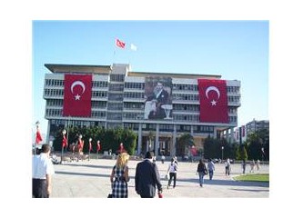 İzmir daima Atatürk ile