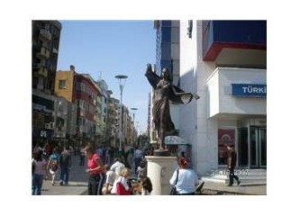 Dün İzmir'in karşı, yakasında beraberdik.