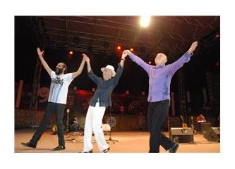 M.F.Ö'dan muhteşem konser