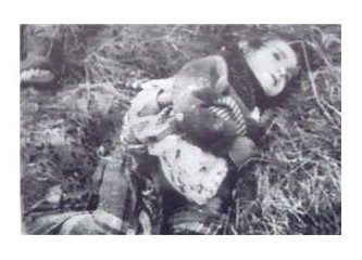 Bir… İki… Üç! Haydi hep birlikte: Özür diliyoruz!