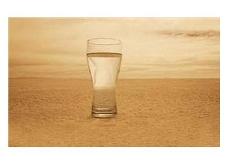 Zenginlik bazen bir bardak su kadar değerlidir…