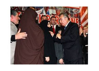 Kara çarşafın altında pırıl pırıl beyinler