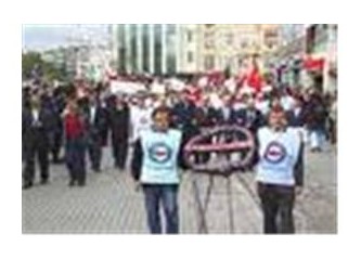 Memurlar, seçim beyannamelerinin neresinde?