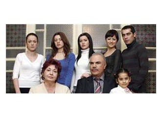 Yaprak Dökümü Dizisinde ''Ahlak Dökümü''