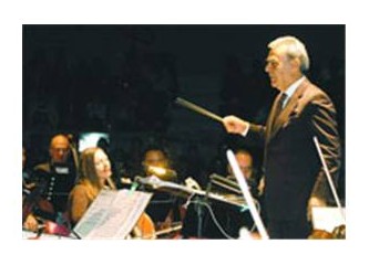 Konser öncesi ve sonrası.
