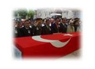 Asker oldum piyade, şehit oldum ziyade
