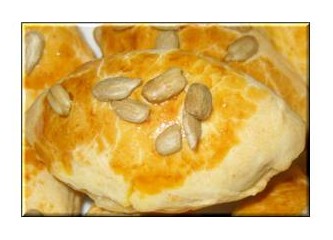 Ayçekirdekli poğaça