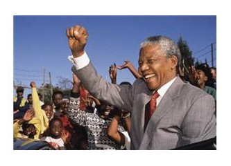 Mandela, Atatürk Barış Ödülü ve Kenan Evren