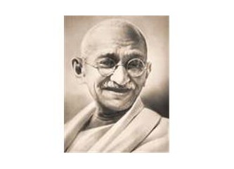 Gandhi: Bir Öz yaşam öyküsü