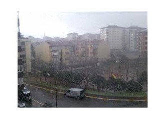Kar yağışı ve kadınlar...