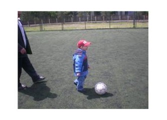 Anneee niye maç izliyorsun?