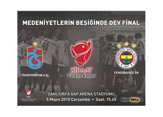 Trabzonspor Onur'uyla; Fenerbahçe Topuz'uyla...