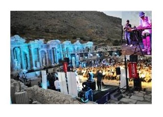Sagallassos antik kentinde caz konseri