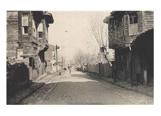 Komşu Kızın Serenadı