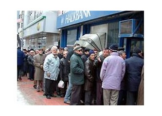 Emekli, emeklemeye devam edecek...