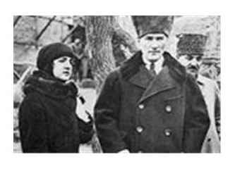 Mustafa Kemal ile Latife evleniyor