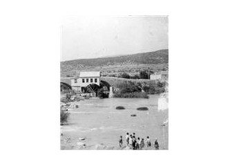 Irmak kıyısındaki adam (4)