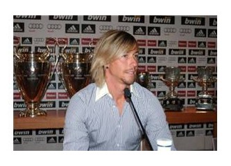 Beşiktaşlaşan Fenerbahçe'den Fenerbahçeleşen Beşiktaş'a...