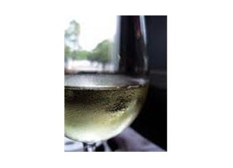 Asma Bağ'ın Alkolsüz Beyaz Şarabı: Bade