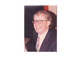 Wilbur Smith.. Afrika'yı ayağınıza getiren yazar