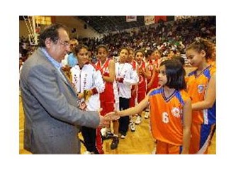 Başkan Özcan, Mersin sporun kalbinin attığı merkezlerden biridir...