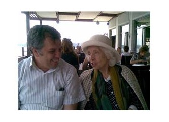 Çok iyimser bir hanımefendi ile yemek yedik