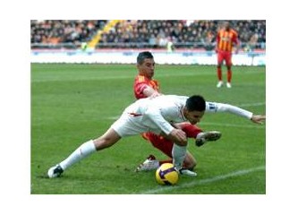 Kayserispor, liderliği kaldıramadı! Kayserispor: 1- Antalyaspor 2