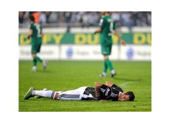 Sarı çizginin üzerindeki Beşiktaş.