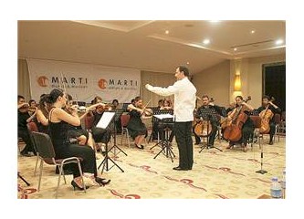 Marmaris'te, oda orkestrası da neymiş?!